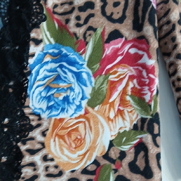 Fashion Bug Multicolor Floral Leopard Robe - Picture 5 of 7